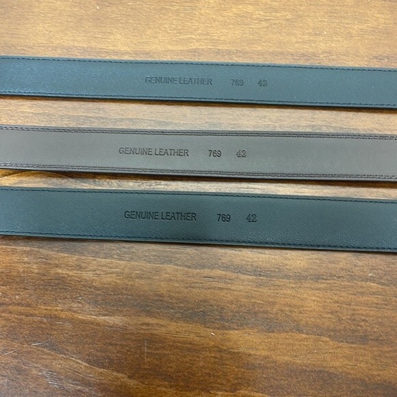 Set of 3 - NWOT - Men’s Leather Belts - Size 42 - Black, Black Embossed, Brown - Picture 7 of 9